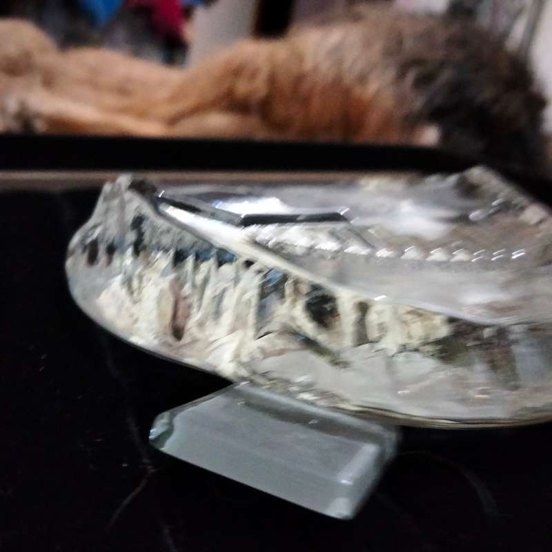 Paperweight Bohemian Crystal Glass Sydney Opera House+ Bridge Etched - Original label- Chips l