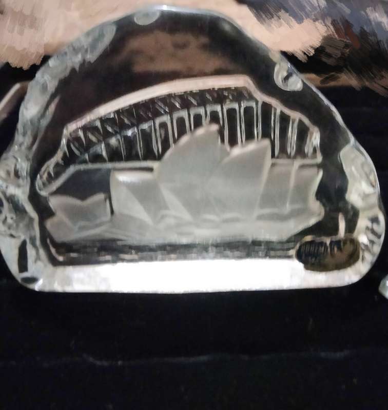 Paperweight Bohemian Crystal Glass Sydney Opera House+ Bridge Etched - Original label- Chips l