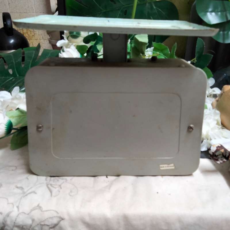 Just 4 decor-Tower scale candle Candle holder Enamel Pot Lid-one bid-LOOK At My BUY NOW-NO WAITING