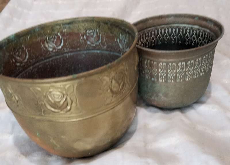 2 BRASS VASE/Planter embossed 1 STYLE  SCOTISH  ART &CRAFTS BROAD REPOUSSE DECOR HAS BAND OF ROSES