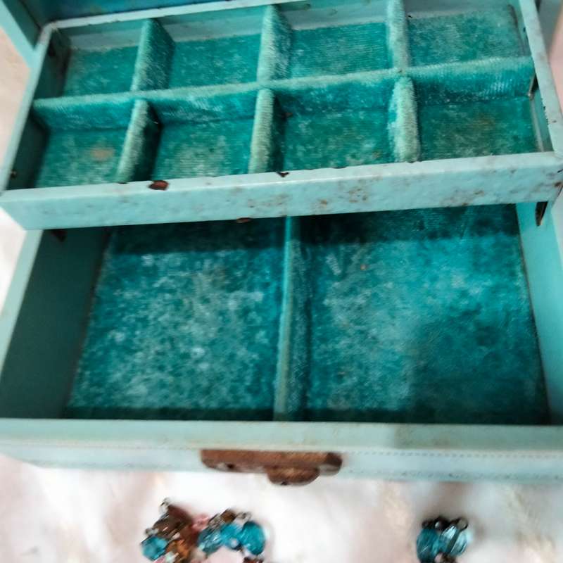 Jewelry Box blue hinged+Necklace+bracelet+leaf Heart block Damage LOOK AtMy BUY NOW items NO WAITING