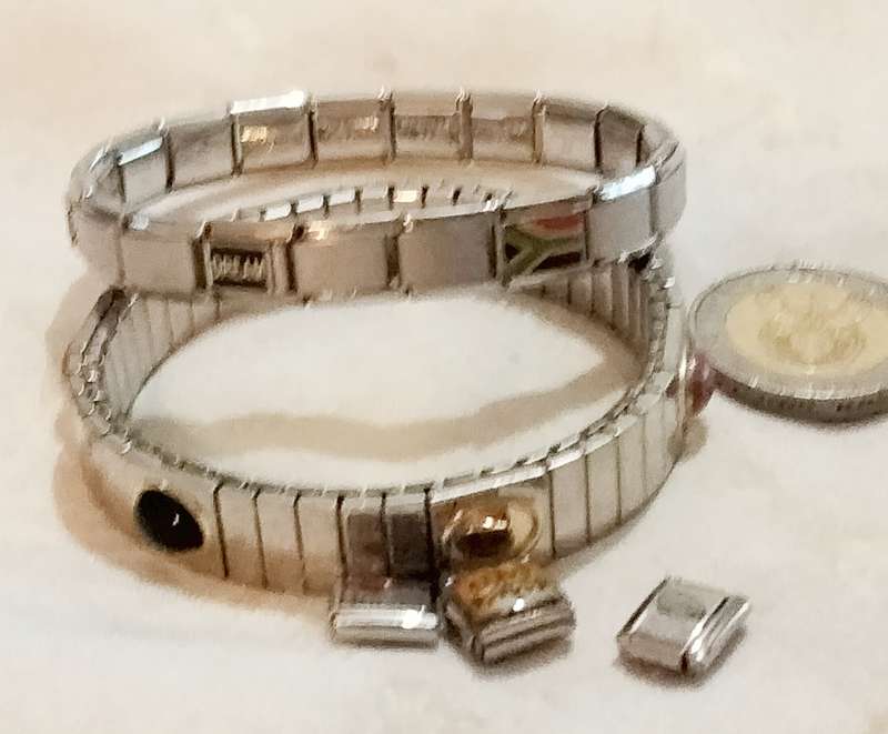 2 Bracelets Stretch Link European Style   1- Charms SA+stainless mix+1 Cabochons faux gems +2D'linQ