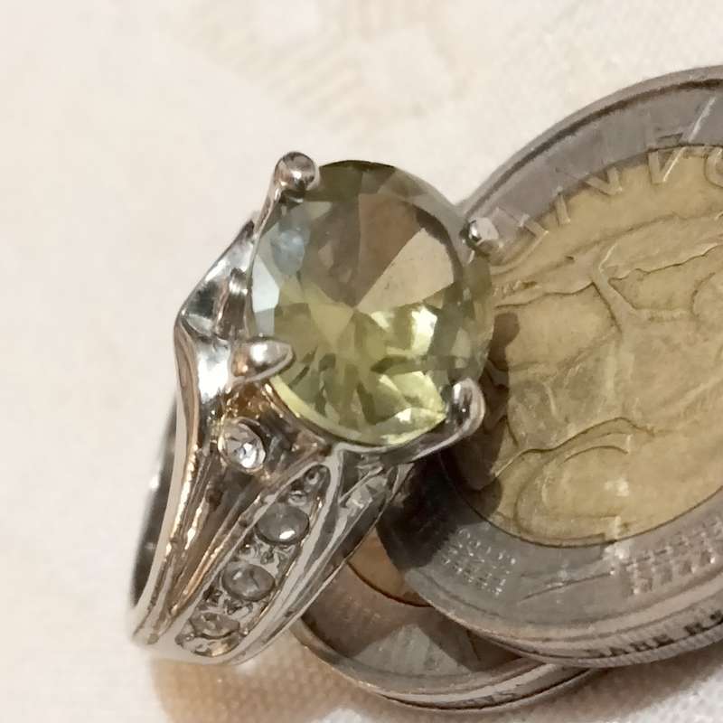 Dress RING Vintage Citrine Green composite stone -Silver tone