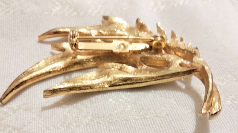 Brooch Leaf prolific Foliate Gold Plated Stunning LOOK AT MY BUY NOW LISTINGS NO WAITING