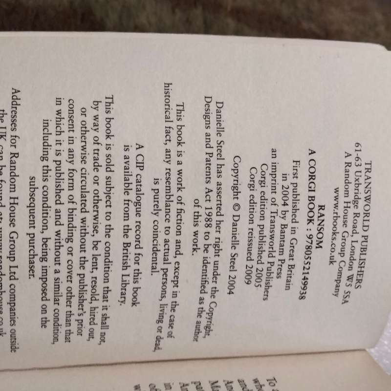 Danielle Steel -Country -Ransom -Lone eagle Softcover pre-owned LOOK At My BUY NOW LISTINGS NOW WAIT