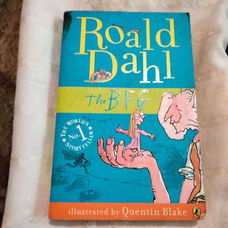 ROALD Dahl PB 1982 soft cover Pre-owned