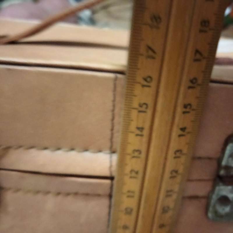 VANITY CASE Vintage - Interior needs TLC small mirror cracked