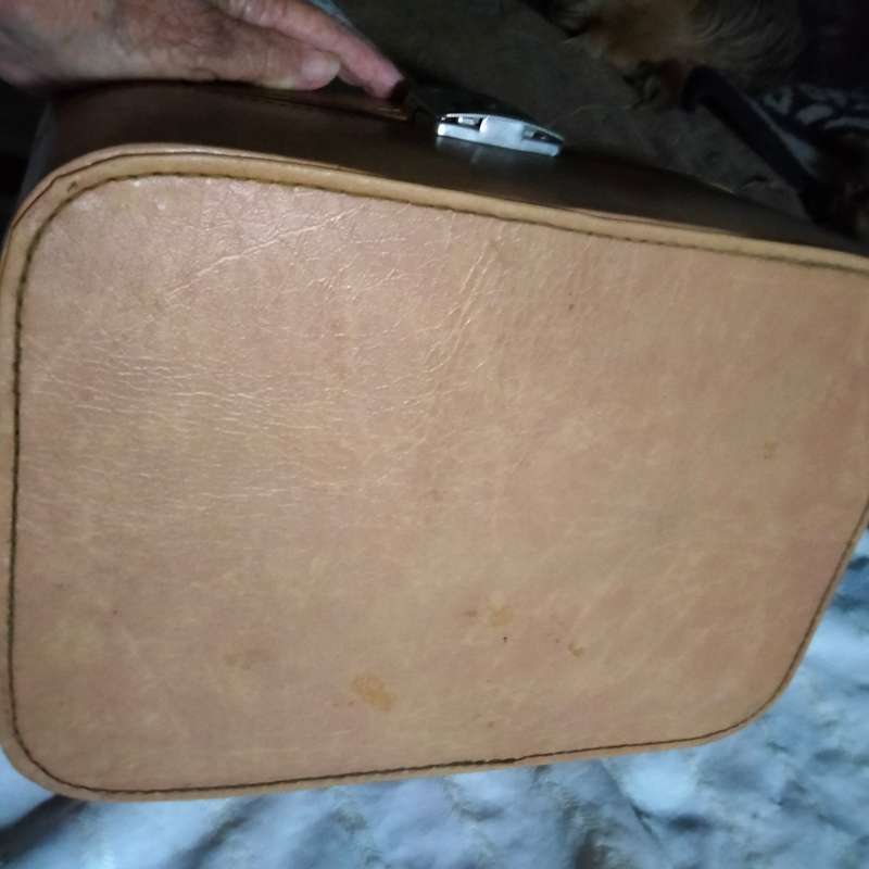 VANITY CASE Vintage - Interior needs TLC small mirror cracked