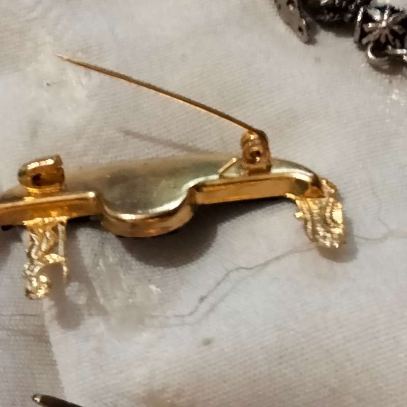 BROOCH Vintage ITALIAN Micromosaic brooch Venice Gold tone metal LOOK At My BUY NOW NO WAITING