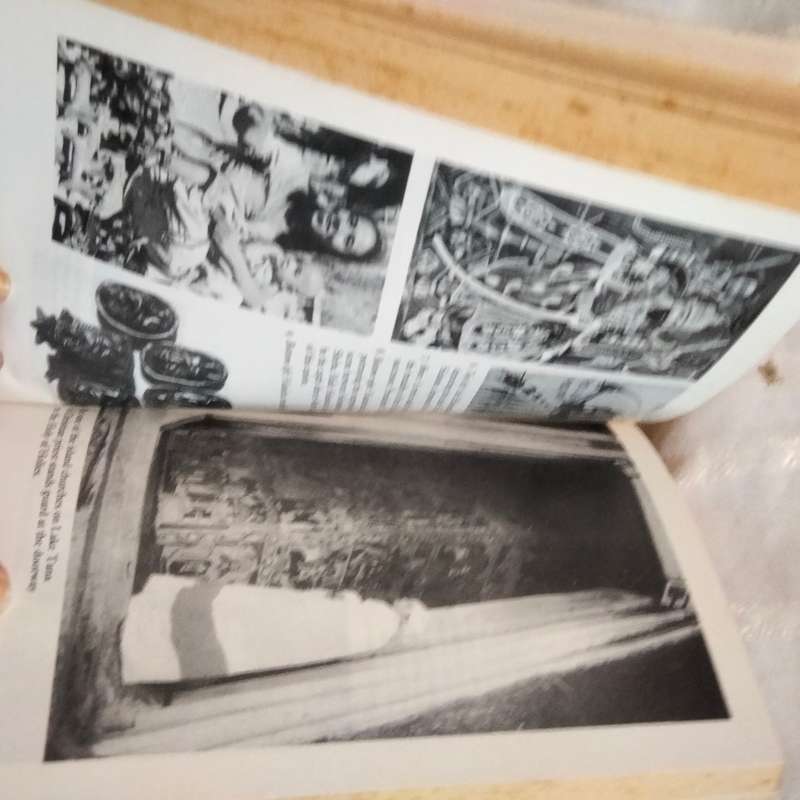 2 Books - Graham Hancock - Finger print of the Gods +The Sign and the Seal- Soft cover Pre-owned