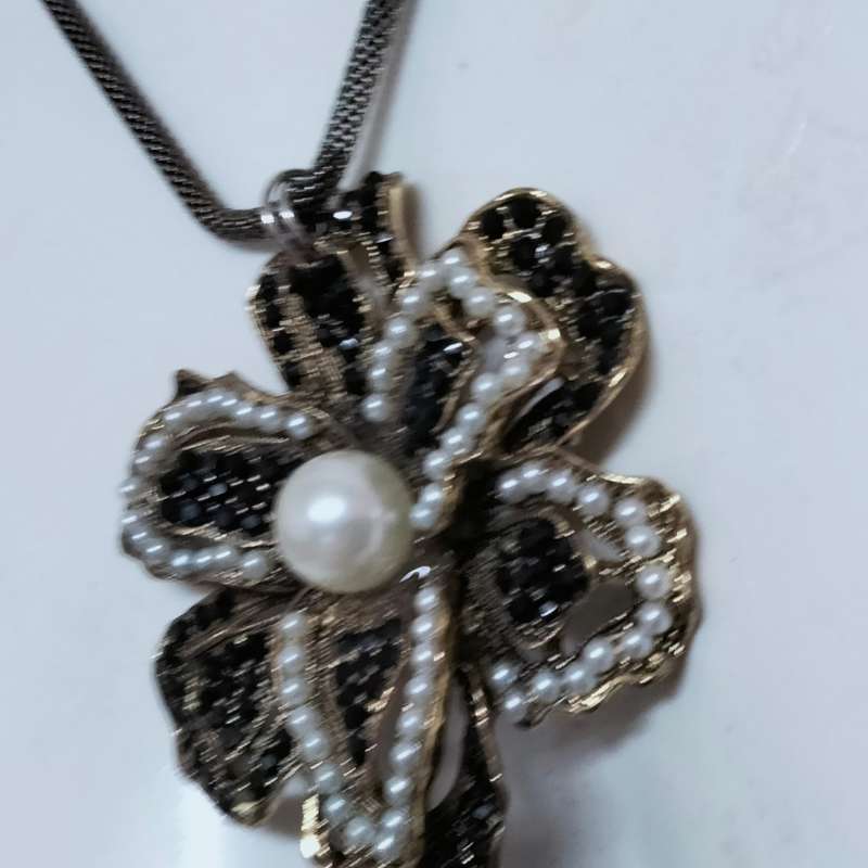 Necklace pendant  Large flower+black small Rhinestones + faux pearls added spring rings +snake chain