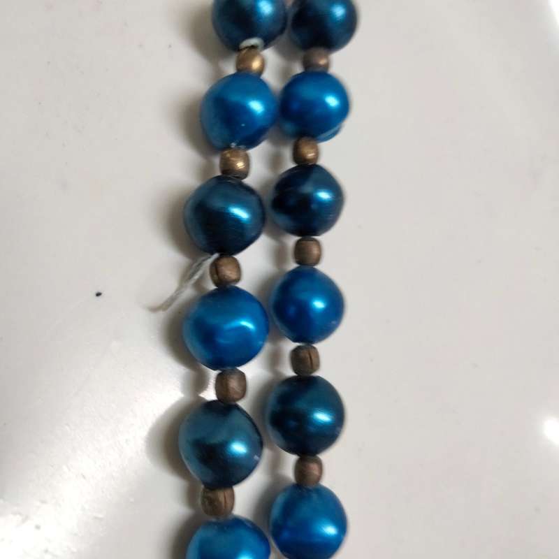 NECKLACE Long Synthetic Blue beads small gold beads Vtg Barrel clLOOK At My BUY NOW ITEMS NO WAITING