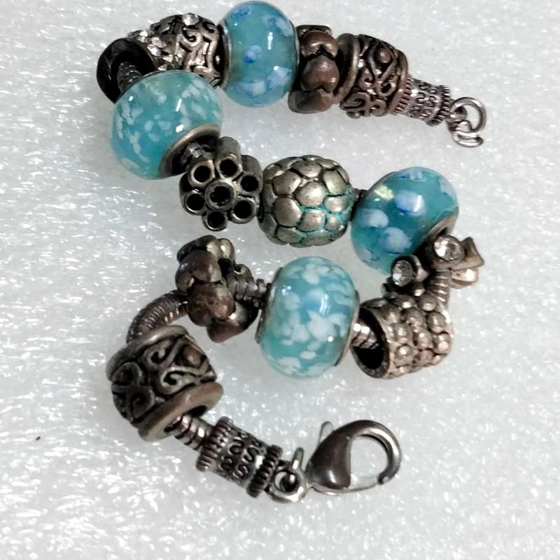 BRACELET Italian style 1 snake chain+ vintage charms and glass beads - silver tone metal core spacer