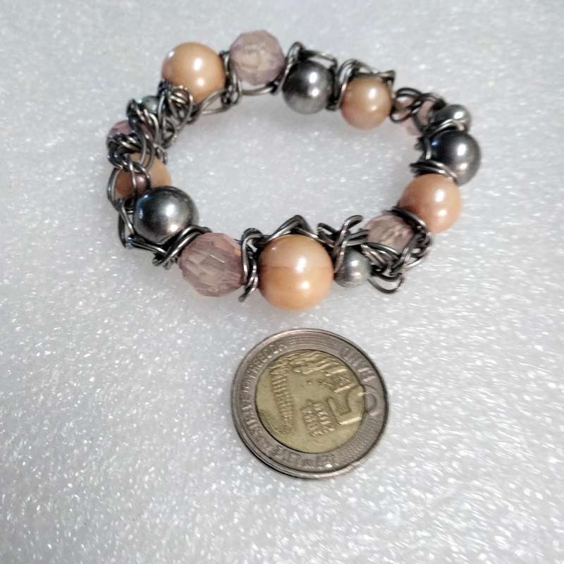 Bracelets 4 Stretch Faux Pearl 1 mix colours peach pink silver tone metal+2 cream 1 silver mix size