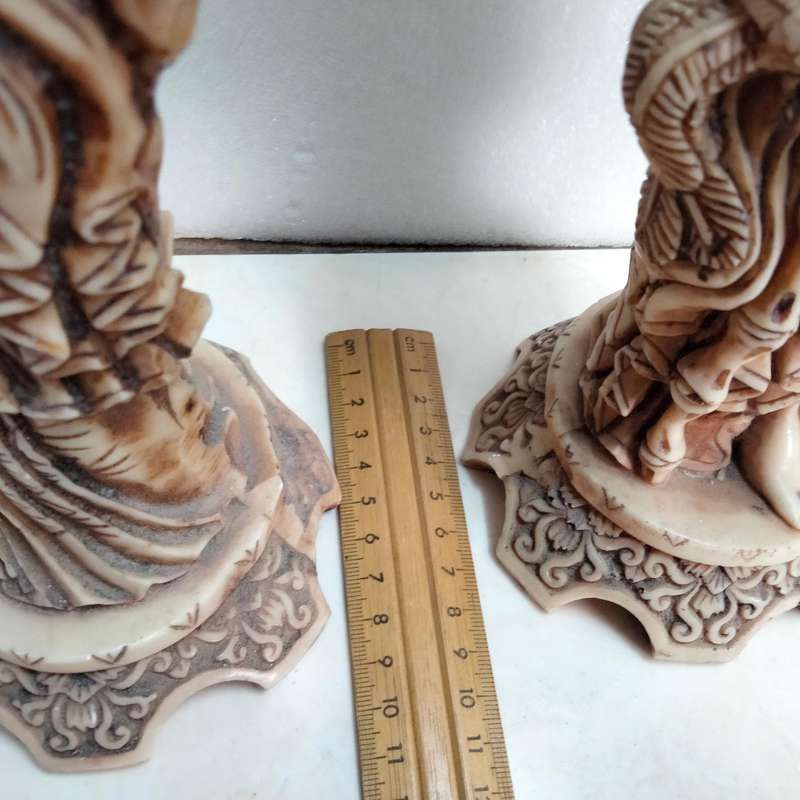 2 SET Man+Lady ORIENTAL figurines-Intricately carved details  COMPOSITE materials -All fo1 BID-chips