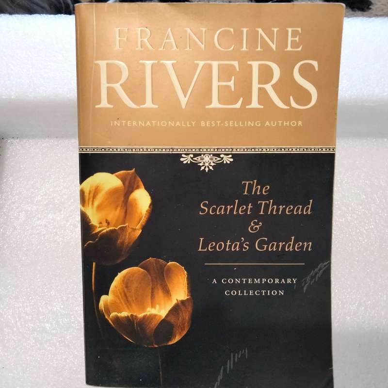 Book Author FRANCINE RIVERS-The Scarlet Thread+Leota,s Garden PB 2004 page 889 Softcover pre-owned