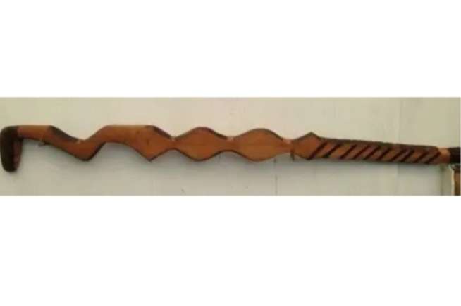 Walking Stick Snake Zig Zag bottom flat rungs hand Carved Look at my Buy Now listings No Waiting