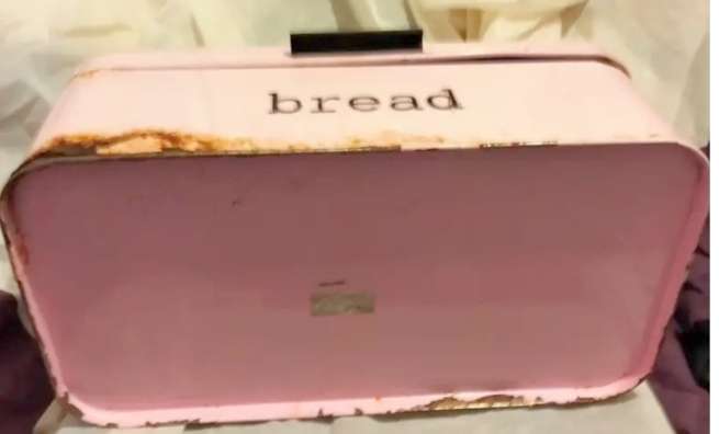 Pink Bread Tin  +Cooling rack - Distressed