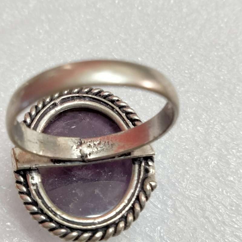 Dress RING Vintage Amethyst cabochon Silver tone composite