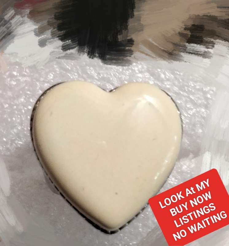 Dress RING Vintage Cream Heart Silver tone composite