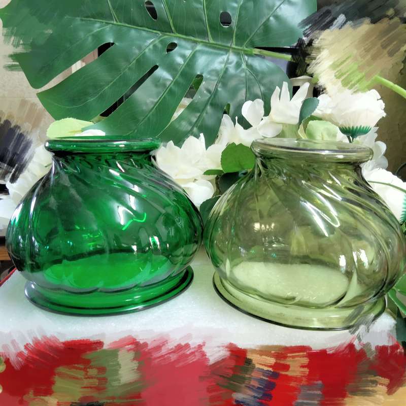 2 1960 NAPCO Glass Clevland O USA Vases  Swirl pattern LOOK At My BUY NOW Listings NO WAITING