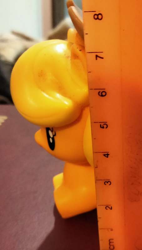 McDonald's 2018 Hasbro yellow My little Pony Applejack Cuttie Mark Crew happy meal