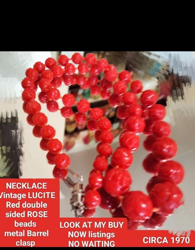 Necklace Vintage LUCITE Red Rose on each side of bead barrel clasp
