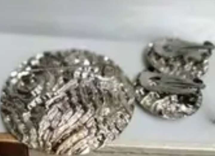 vintage Brooch +Clip on Earrings Bambi LOOK At My BUY NOW - NO WAITING