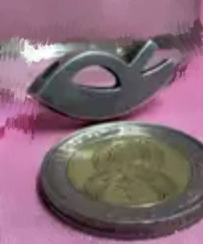 R pendant Sterling Silver 925  clearly marked LOOK At My BUY NOW items NO WAITING