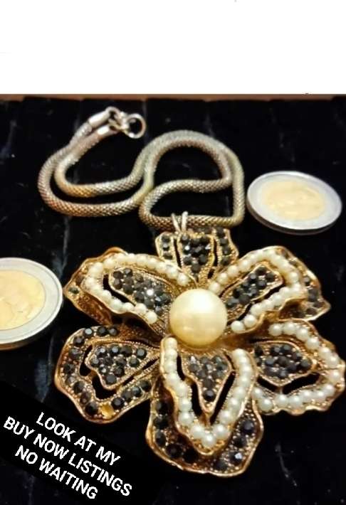 Necklace pendant  Large flower+black small Rhinestones + faux pearls added spring rings +snake chain