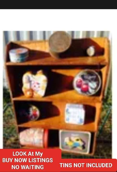 Wood 4 SHELF -  Distressed VERY VINTAGE DECORATIVE