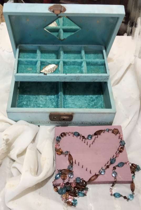 Jewelry Box blue hinged+Necklace+bracelet+leaf Heart block Damage LOOK AtMy BUY NOW items NO WAITING