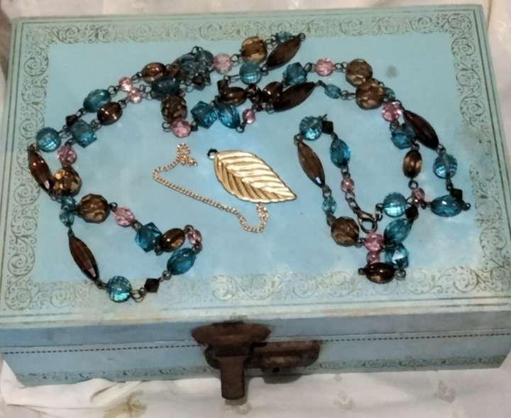 Jewelry Box blue hinged+Necklace+bracelet+leaf Heart block Damage LOOK AtMy BUY NOW items NO WAITING