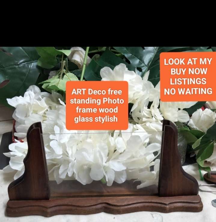 1 free standing Photo frame turned scalloped - mix wood + glass frame art deco style