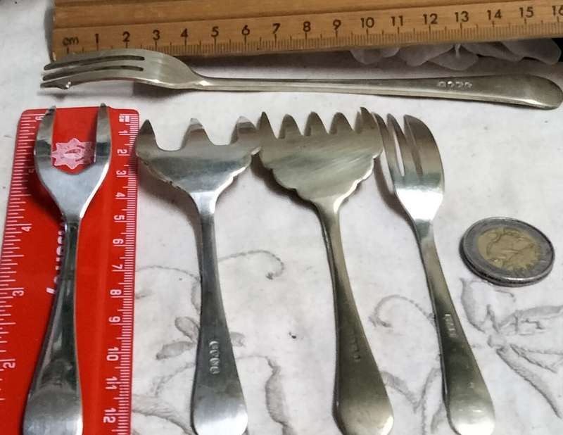 5 table Ware Serving Forks Vintage LOOK At My BUY NOW LISTINGS NO WAITING