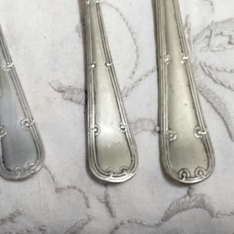 5 table Ware Serving Forks Vintage LOOK At My BUY NOW LISTINGS NO WAITING
