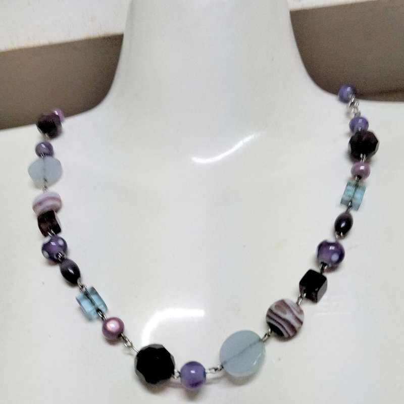 NECKLACE 3 Munano -1 WEDDING Cake -1 lampwork glass-1 Art glass All 1 Bid