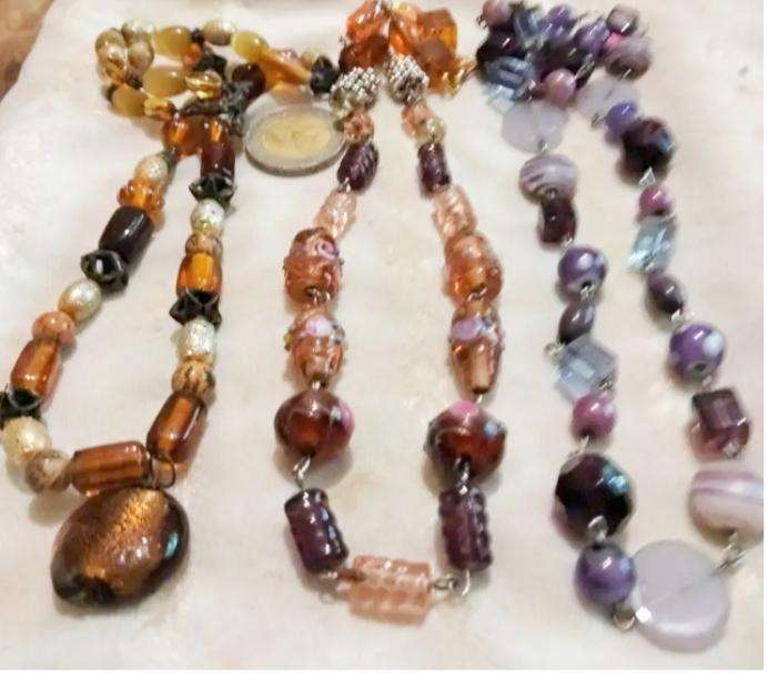 NECKLACE 3 Munano -1 WEDDING Cake -1 lampwork glass-1 Art glass All 1 Bid