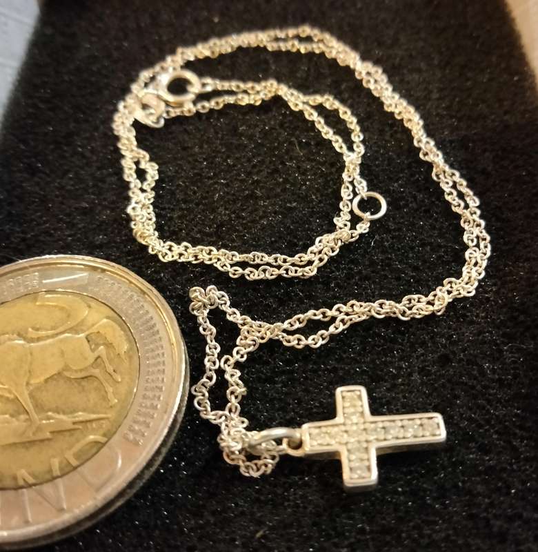 Sterling Silver 925 CHAIN + small Pendant Marcasite Cross Necklace LOOK at my Buy Now  NO WAITING