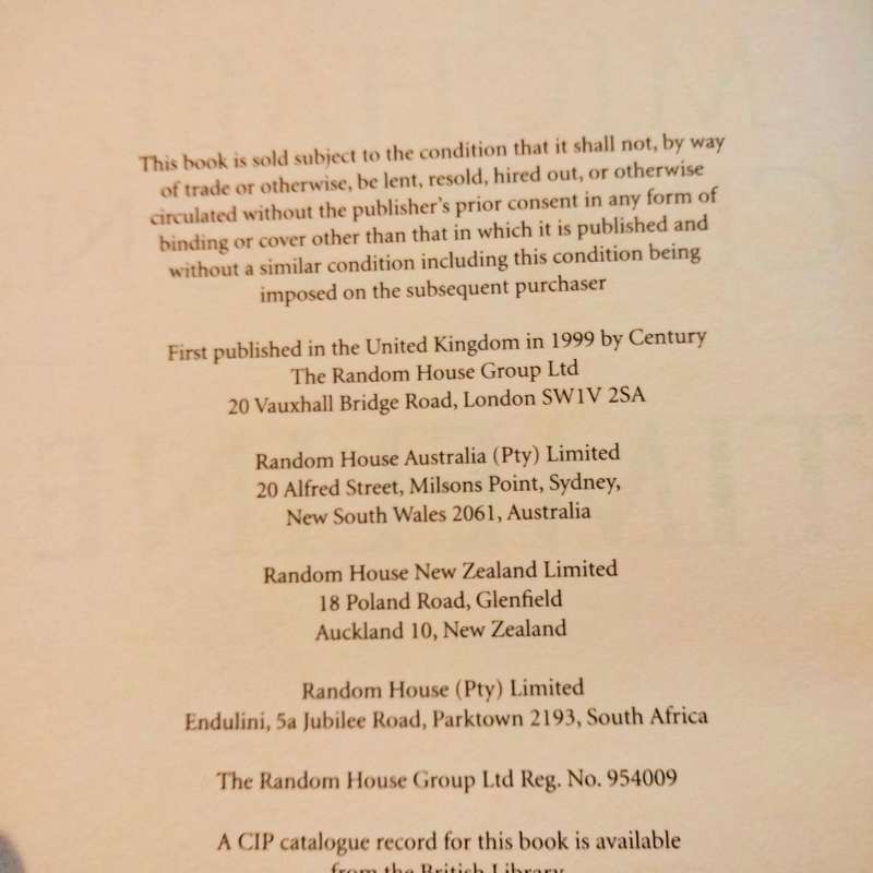 Book TIMELINE Michaebook Crichton PB1999 hardcover Pre-owned Pages 443 LOOK At My BUY NOW-NO WAITING