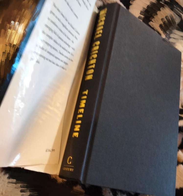 Book TIMELINE Michaebook Crichton PB1999 hardcover Pre-owned Pages 443 LOOK At My BUY NOW-NO WAITING