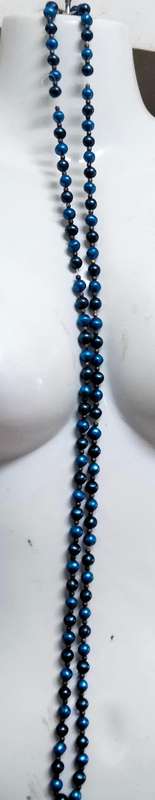NECKLACE Long Synthetic Blue beads small gold beads Vtg Barrel clLOOK At My BUY NOW ITEMS NO WAITING