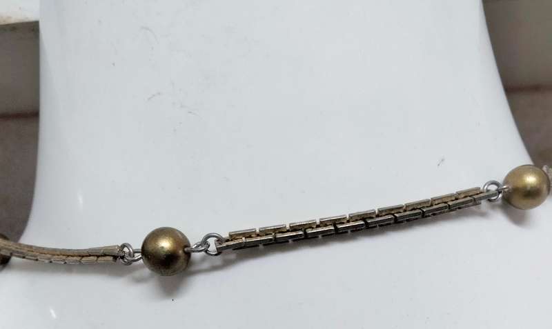 Necklace circa1950/6Os Chain Gold Metal links thin silver in middle links Gold balls spacers acrylic
