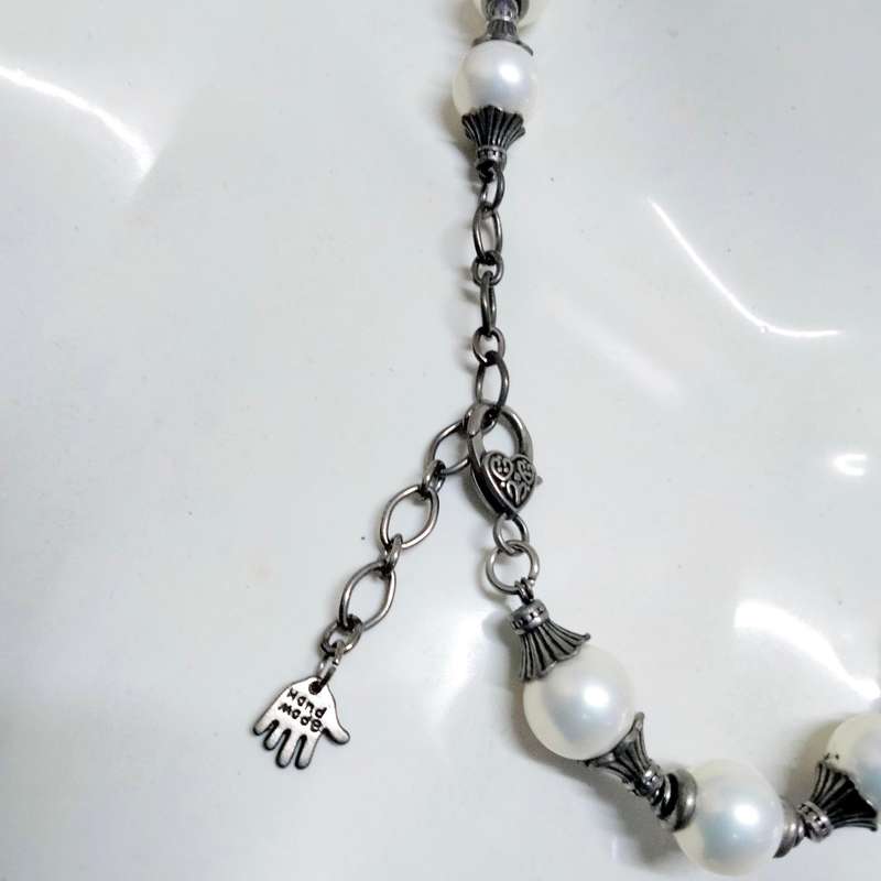 Necklace -Large Pearls Faux+ metal spacers - Classy