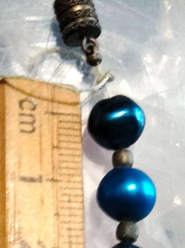 NECKLACE Long Synthetic Blue beads small gold beads Vtg Barrel clLOOK At My BUY NOW ITEMS NO WAITING