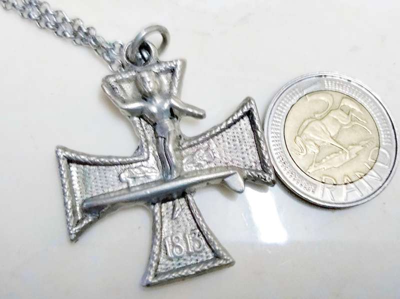 Mens accessories 3 All for 1 Bid on chains MALTESE surfer cross+Large black FOB+Multiple small medal