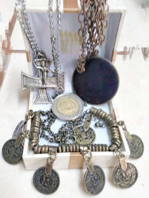 Mens accessories 3 All for 1 Bid on chains MALTESE surfer cross+Large black FOB+Multiple small medal