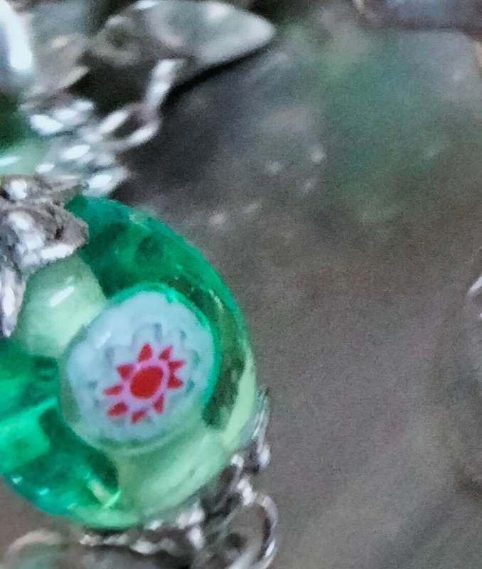 Necklace Green Murano 10 Mille fiori flowers 2 flowers on each bead+Multiple Spacers Silver tone