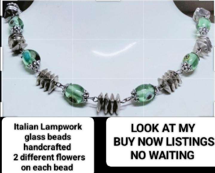 Necklace Green Murano 10 Mille fiori flowers 2 flowers on each bead+Multiple Spacers Silver tone