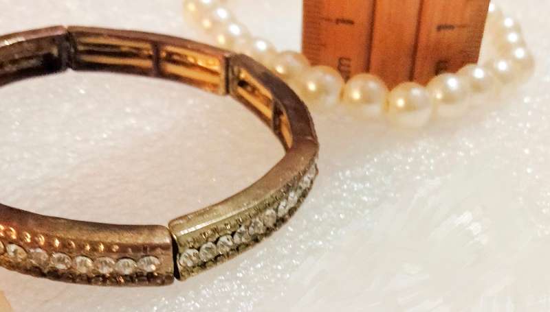 BRACELET 3 vintage stretch 1 Metal links crystal in middle+ 2 stretch elastic Faux pearls
